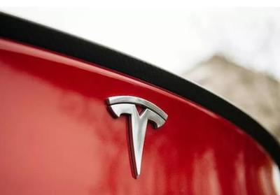 特斯拉超級工廠投產(chǎn)期限逼近，上海臨港基地卻無動工跡象